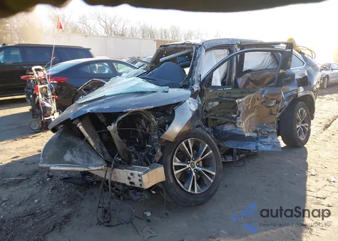 2018 Toyota Highlander Le Plus из США, поврежденный, VIN 5TDBZRFH6JS821067